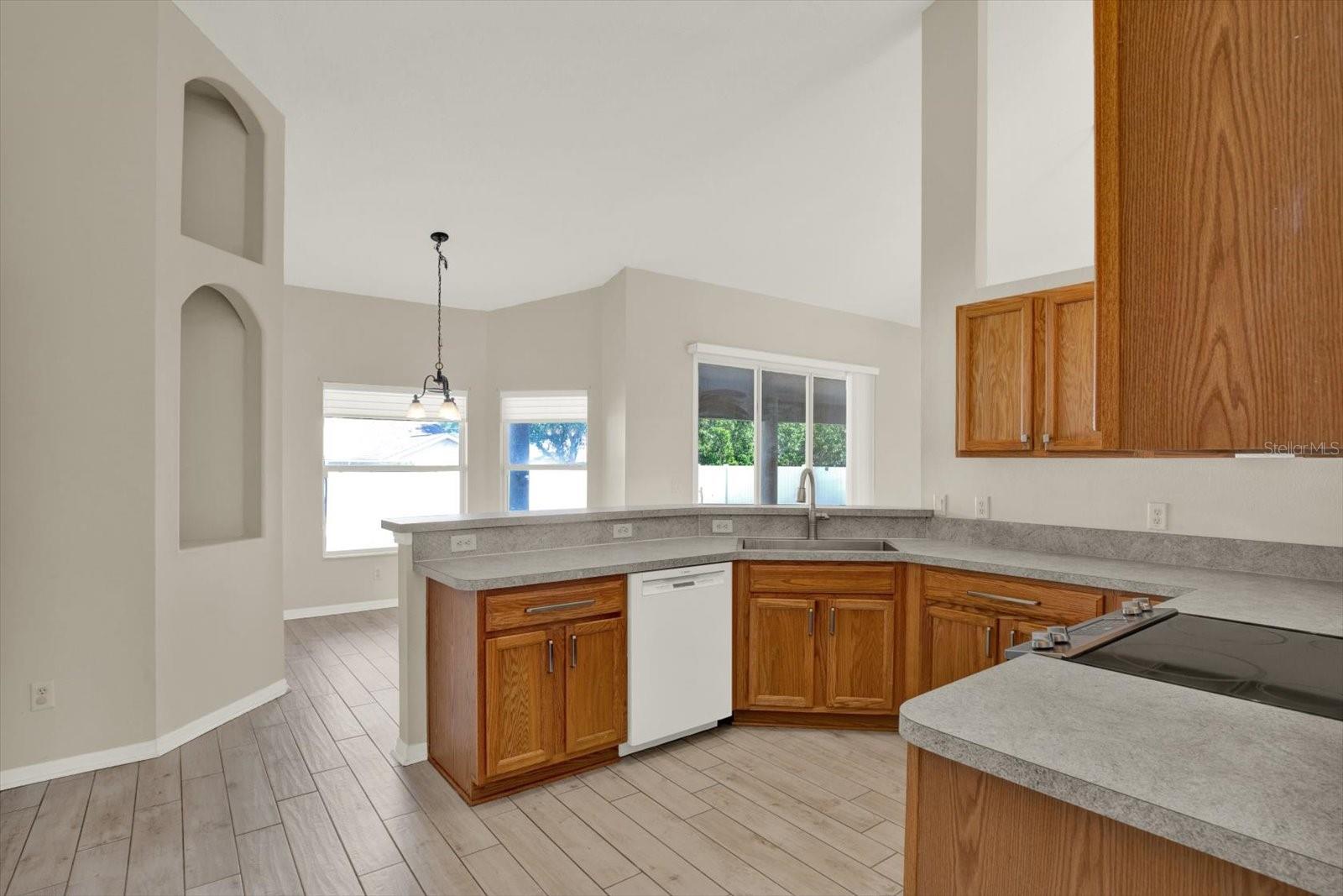 SPRING HILL - Residential
