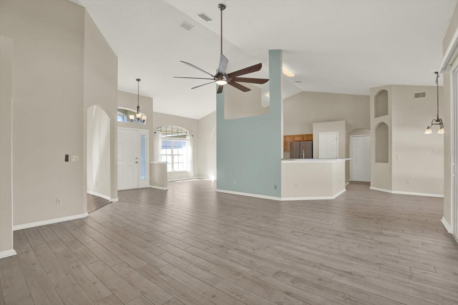 SPRING HILL - Residential