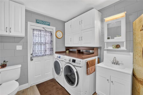 Tiny photo for 28050 Lois Drive, Tavares, FL 32778 (MLS # O6438235)