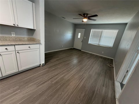 2935 Dr Martin Luther King Jr Street S, St Petersburg, FL 33705