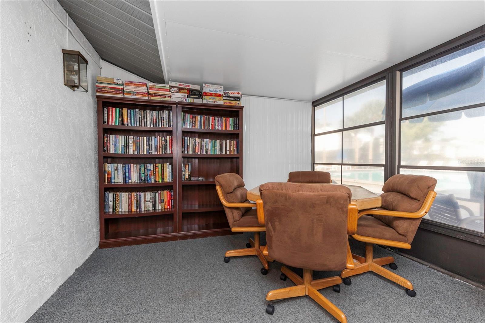 PINE RIDGE AT LAKE TARPON VILLAGE - Residential