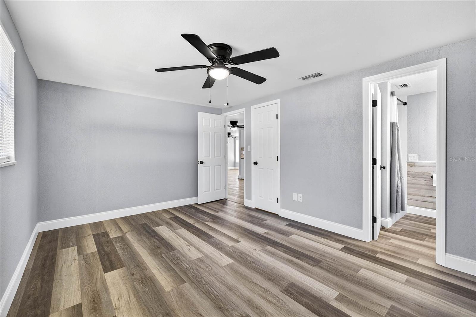 PALM TERRACE ESTATES - Residential