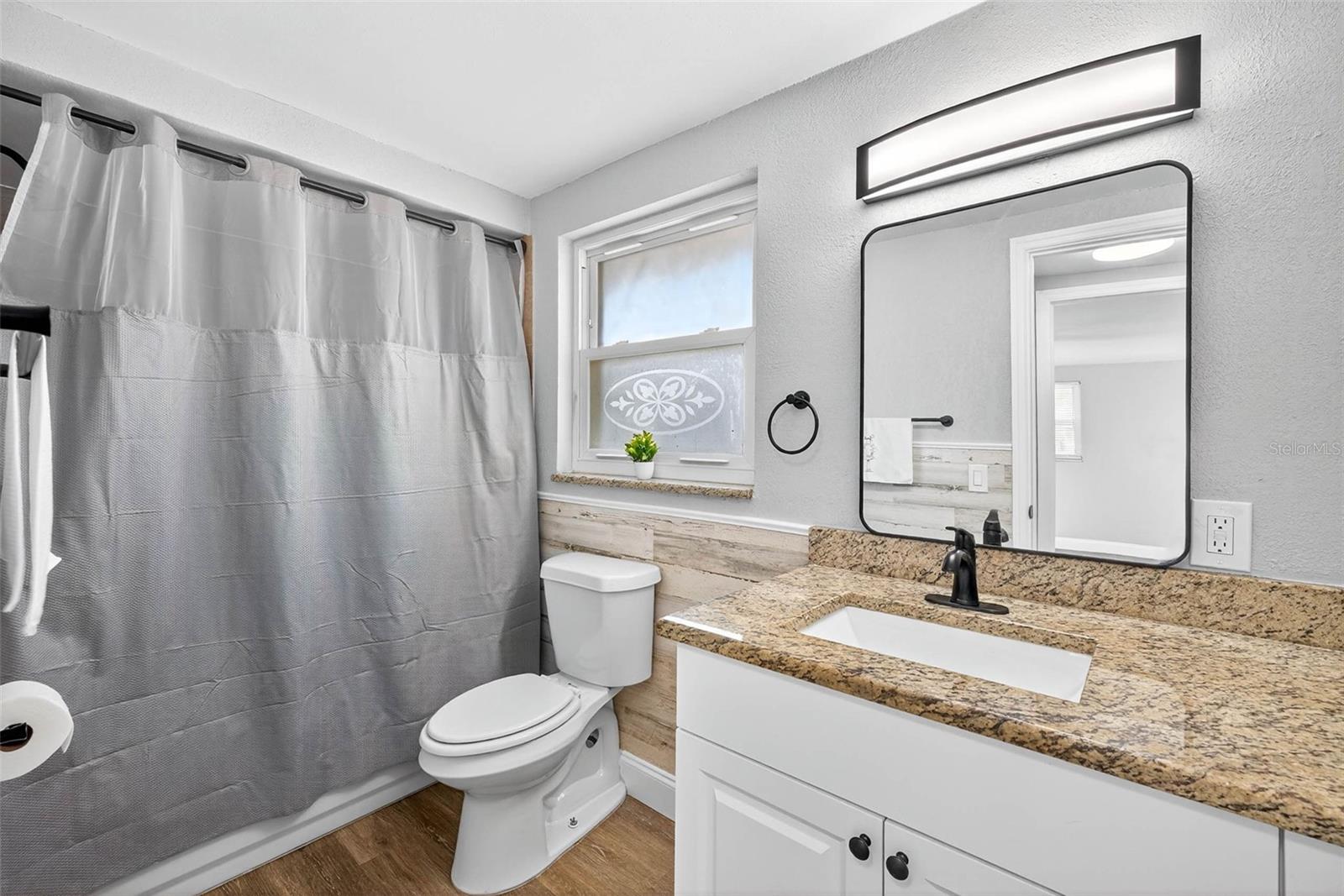 PALM TERRACE ESTATES - Residential