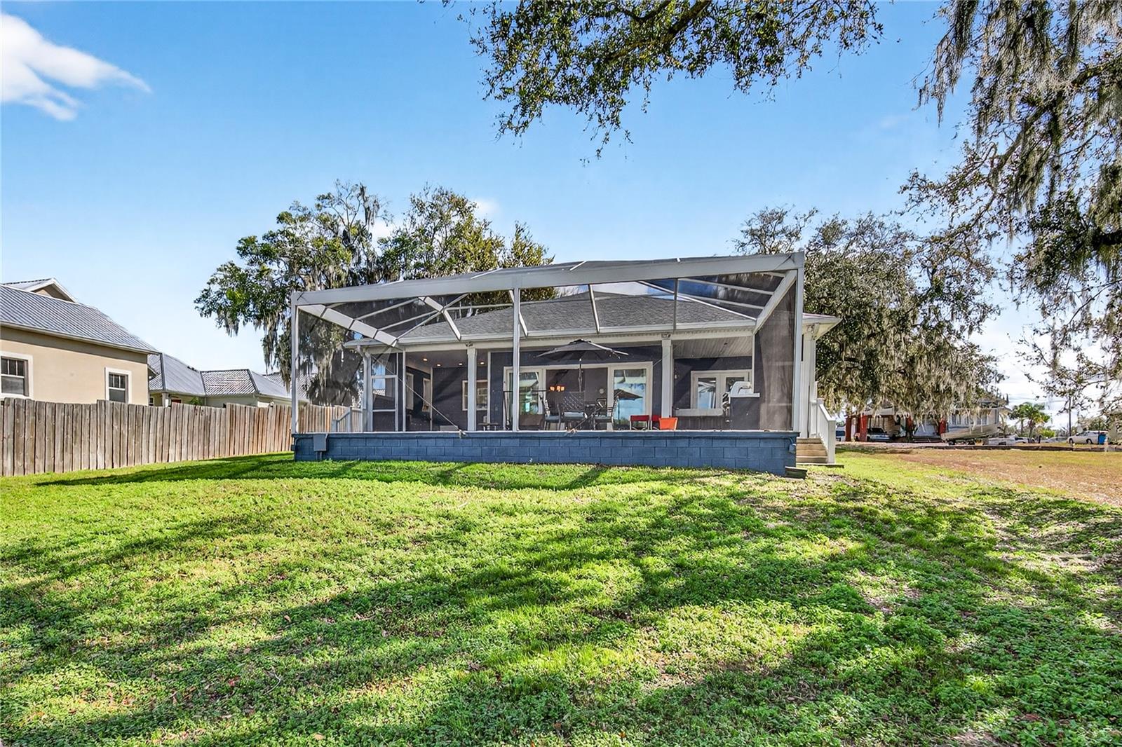 UMATILLA MITCHENORS ADD - Residential