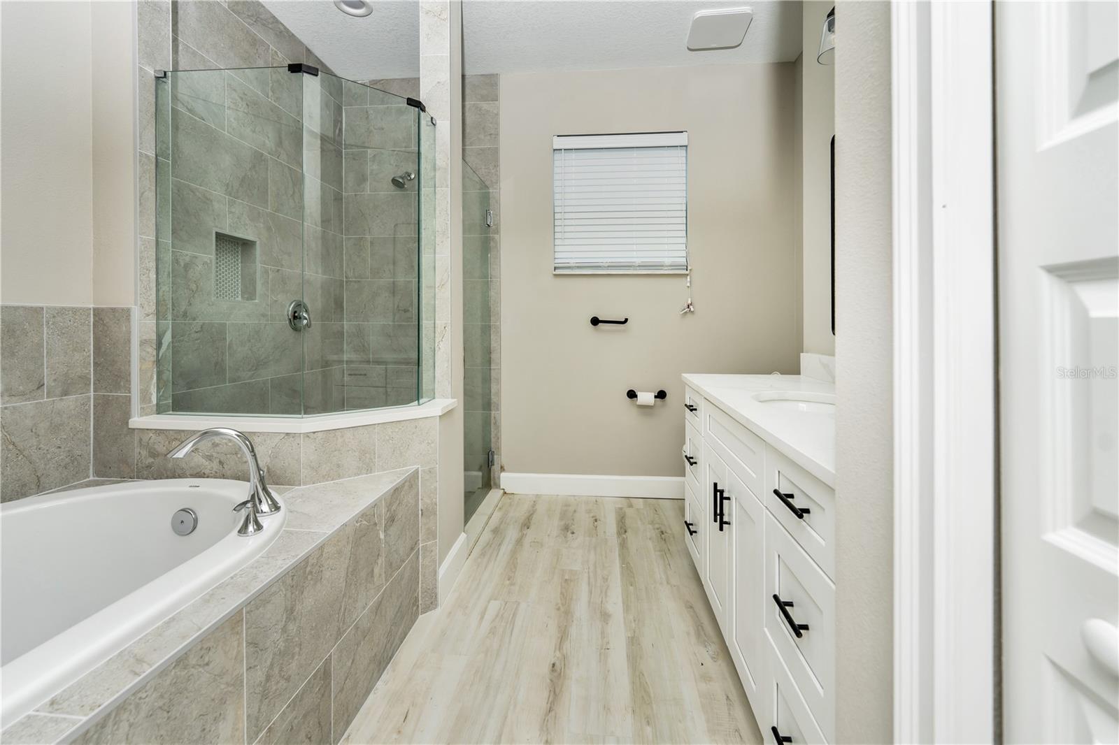 PORT MALABAR UNIT 11 - Residential Lease