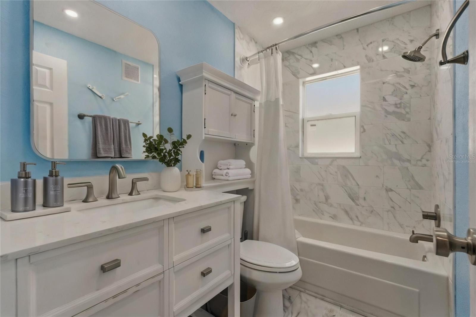 BLUE WATER COVE - Residential