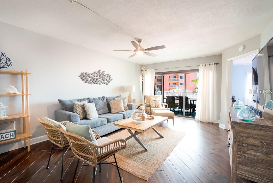 BEACH PALMS CONDO - Residential