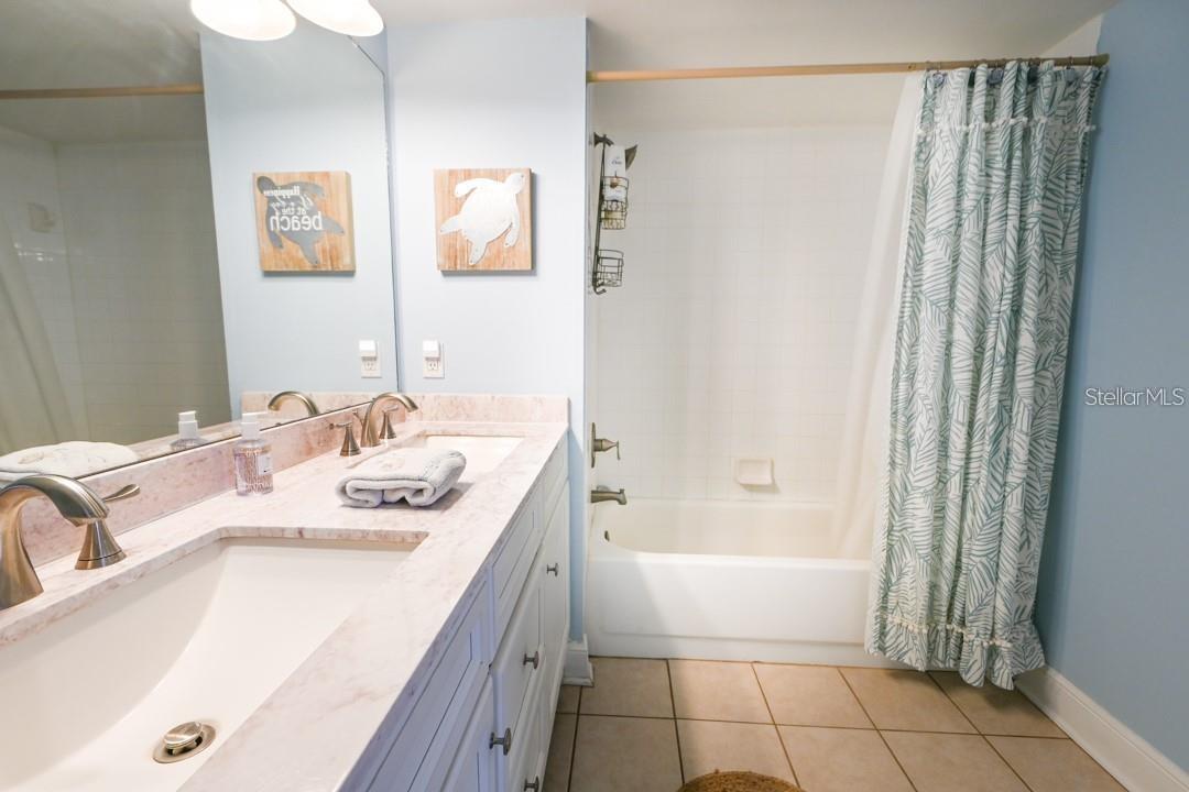 BEACH PALMS CONDO - Residential