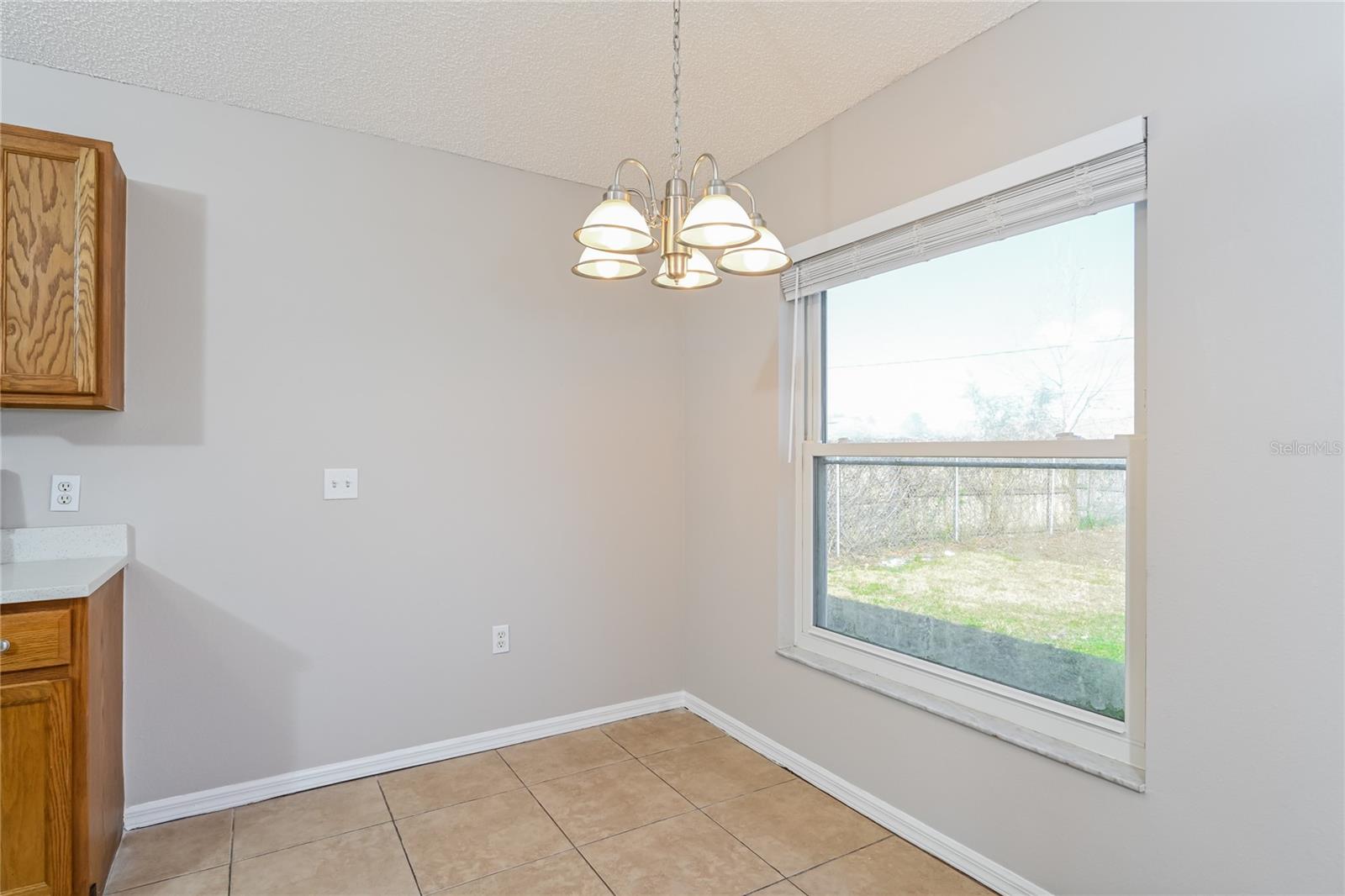 DELONA LAKES UN 32 - Residential Lease