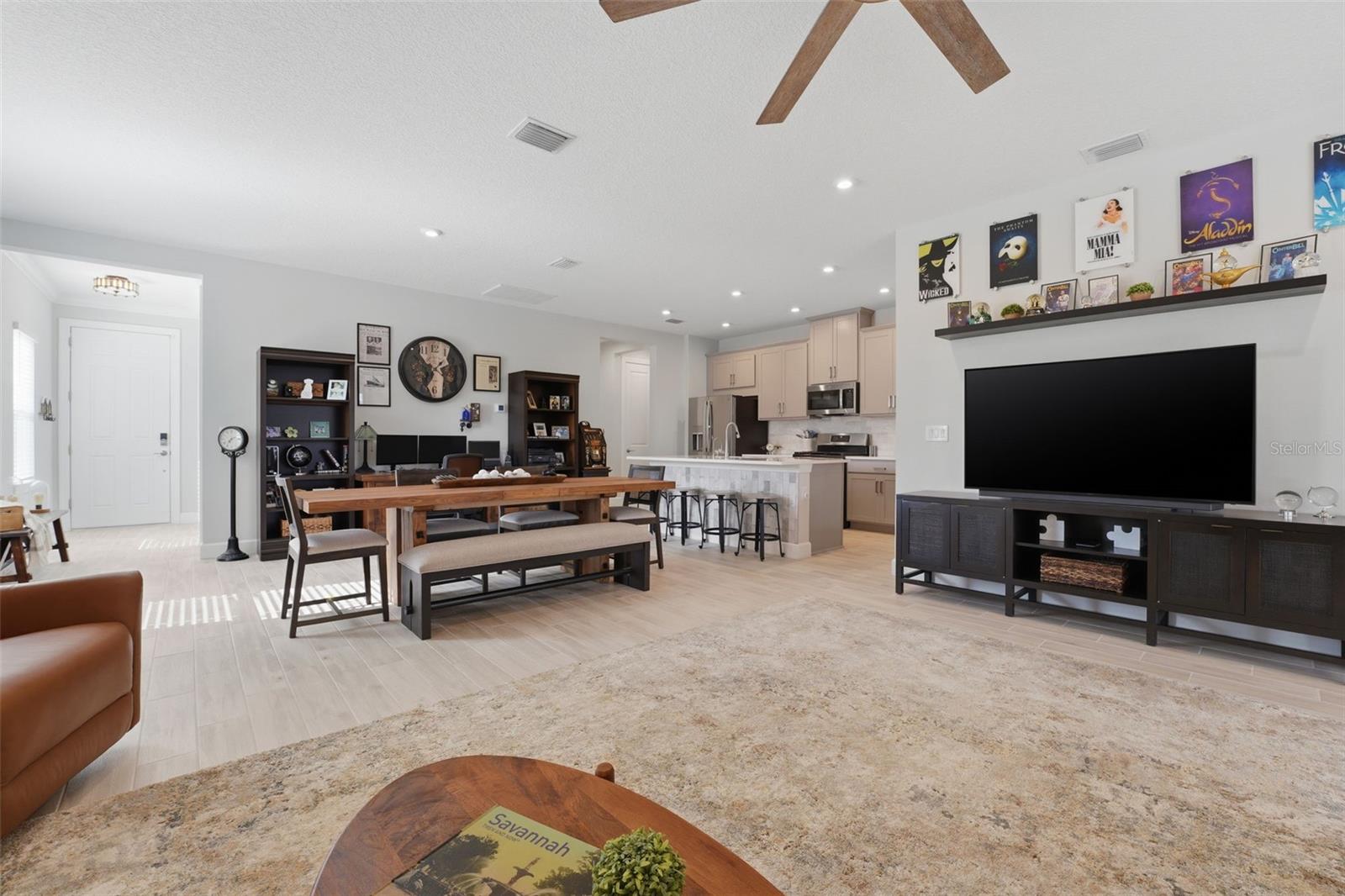 ARTISAN LAKES ESPLANADE PH V SUBPH B & C - Residential