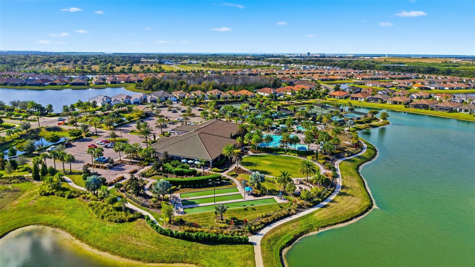 ARTISAN LAKES ESPLANADE PH V SUBPH B & C - Residential