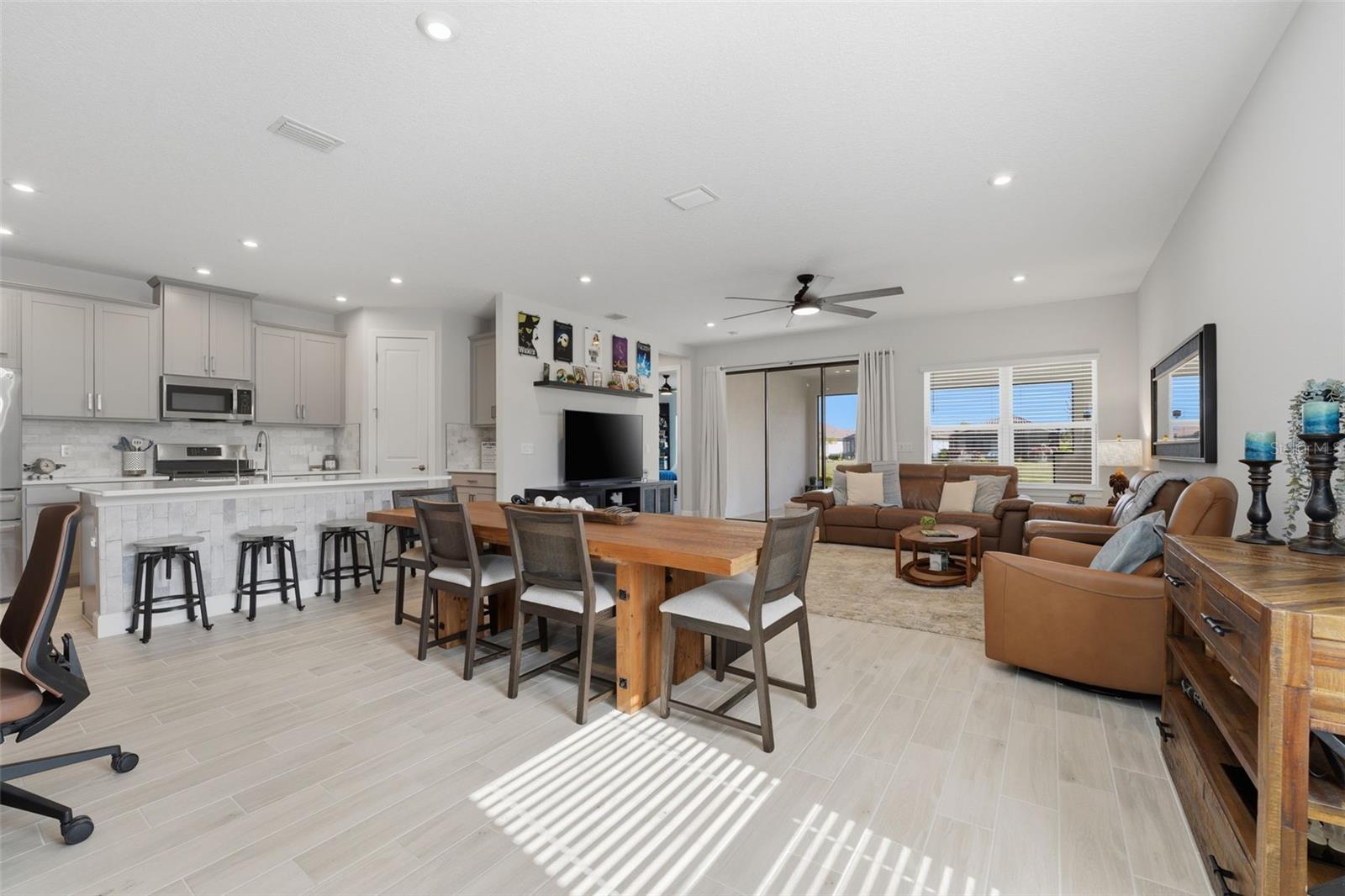 ARTISAN LAKES ESPLANADE PH V SUBPH B & C - Residential