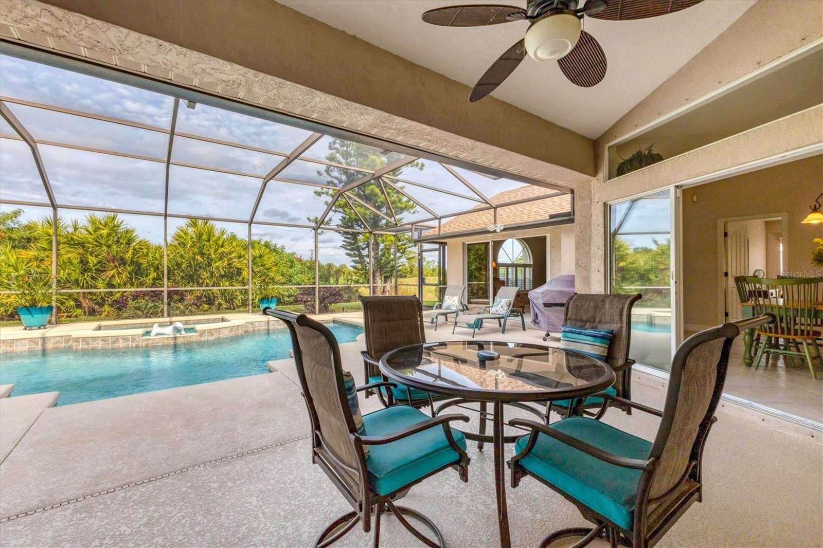 ROTONDA WHITE MARSH - Residential