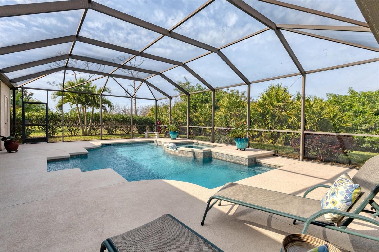 ROTONDA WHITE MARSH - Residential