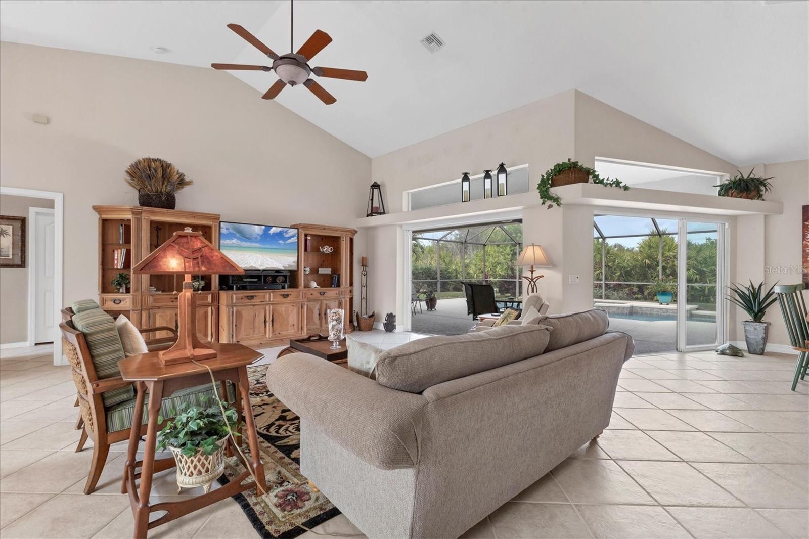 ROTONDA WHITE MARSH - Residential