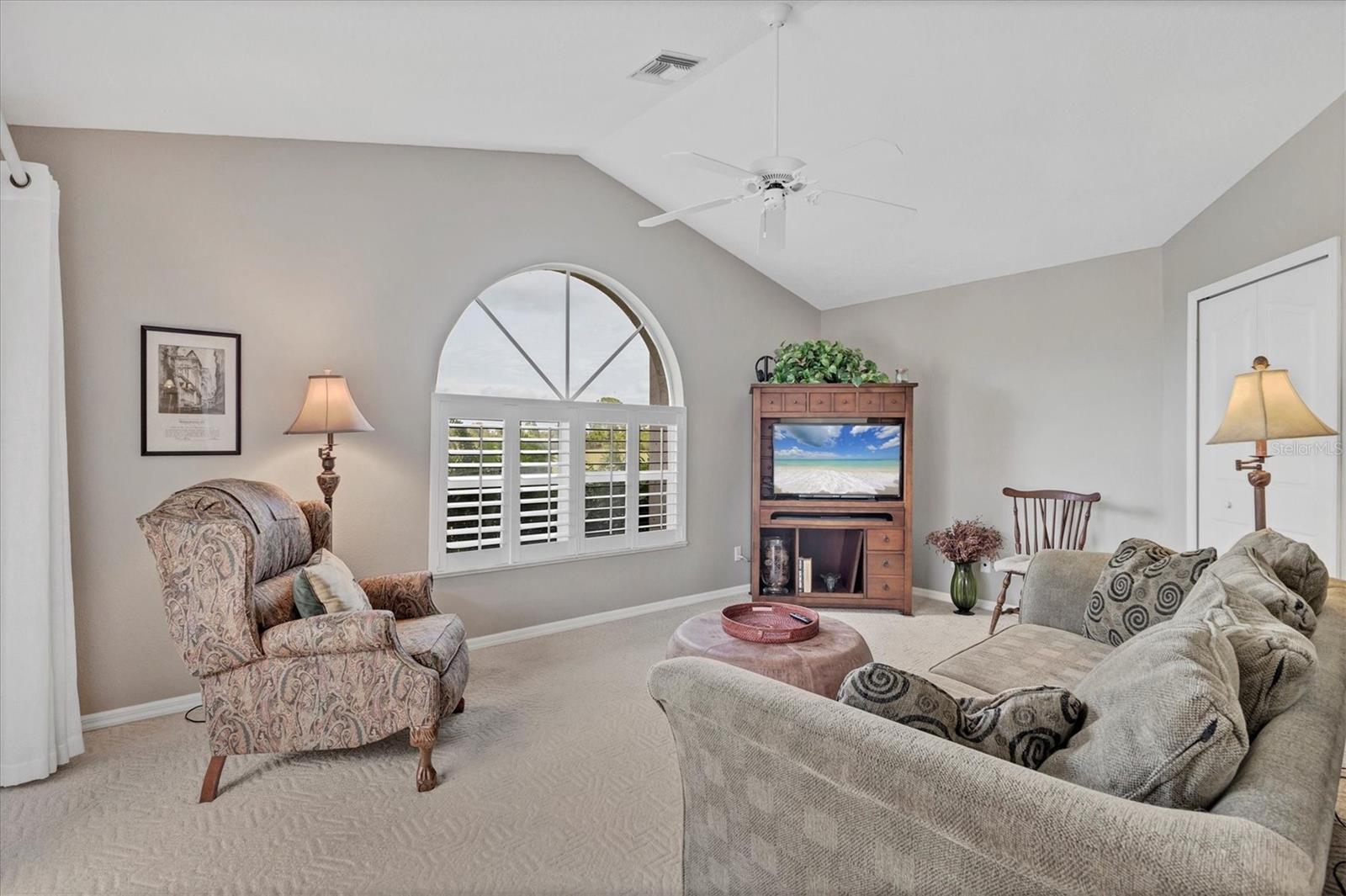 ROTONDA WHITE MARSH - Residential