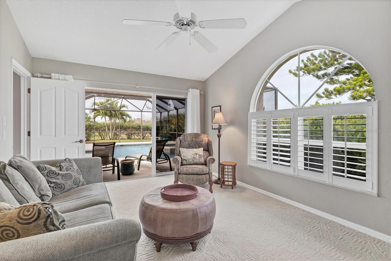 ROTONDA WHITE MARSH - Residential