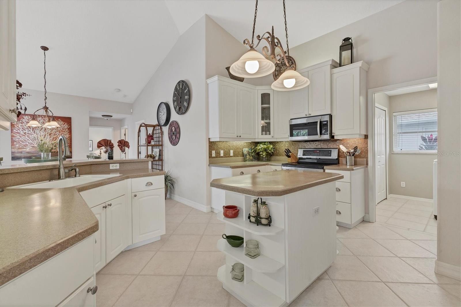 ROTONDA WHITE MARSH - Residential