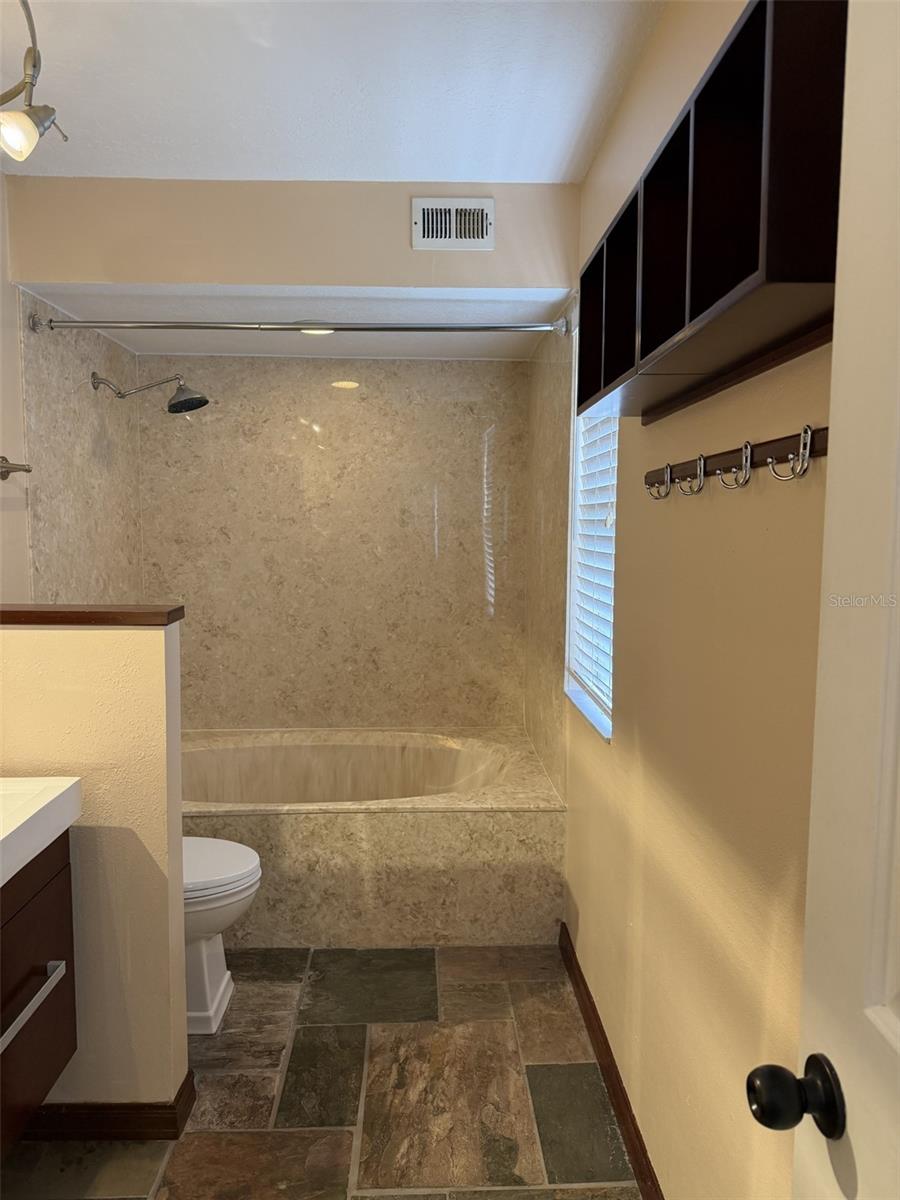 HEATHERWOOD - Residential Lease