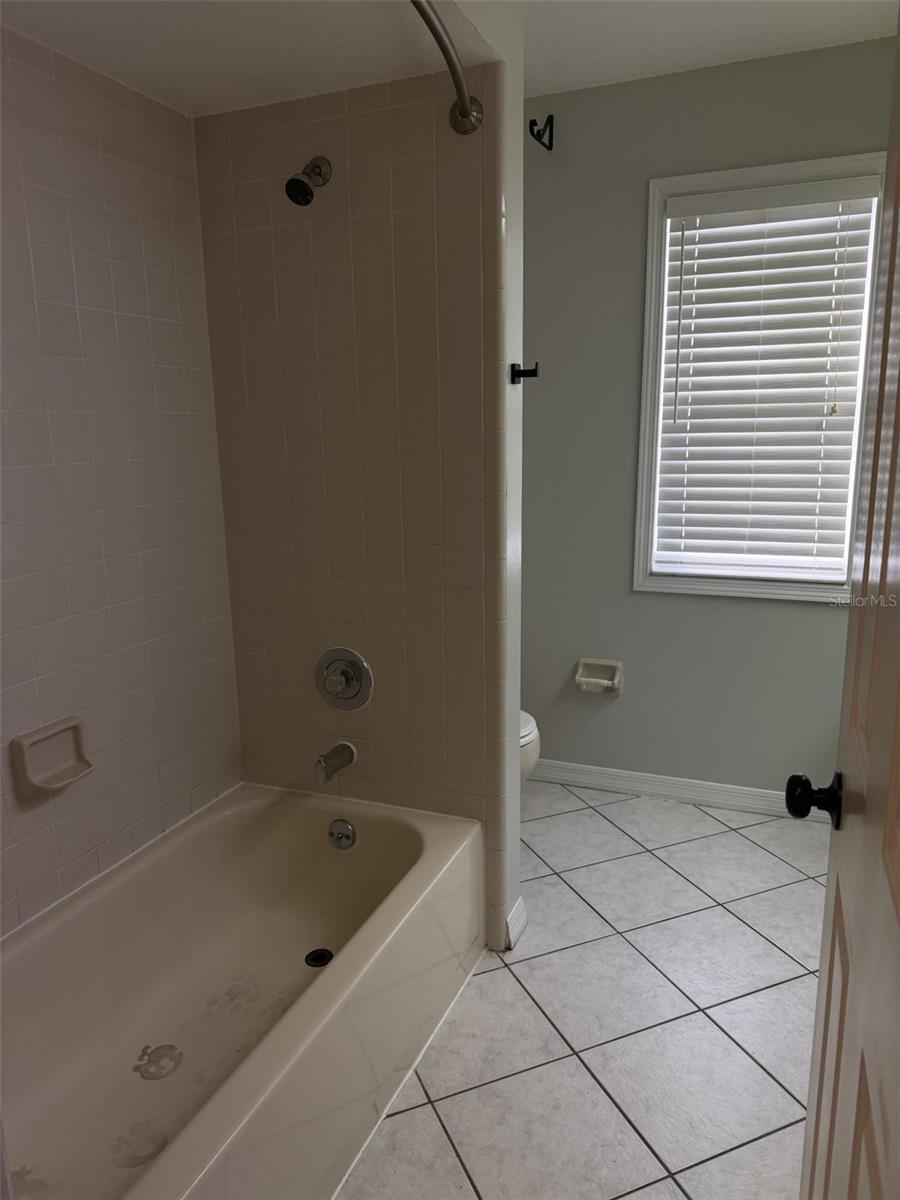 HEATHERWOOD - Residential Lease