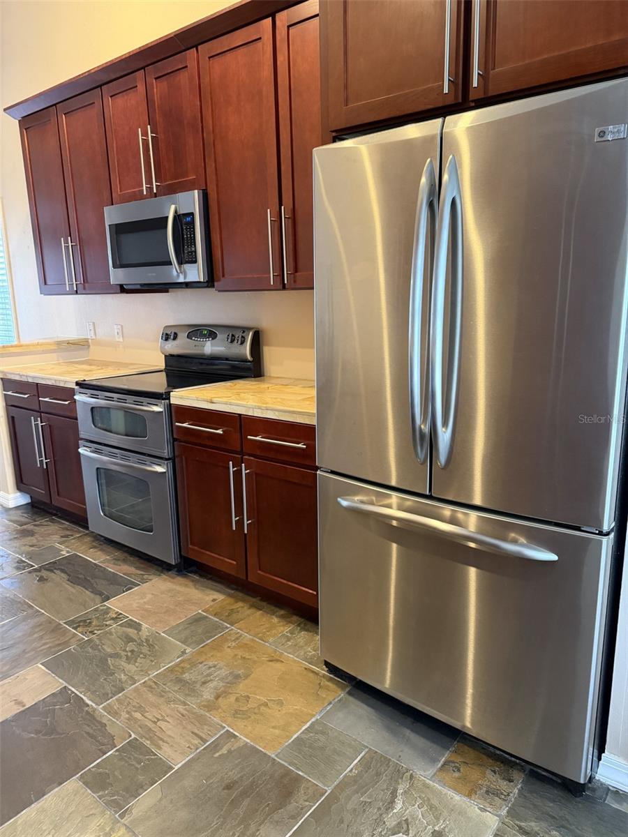 HEATHERWOOD - Residential Lease