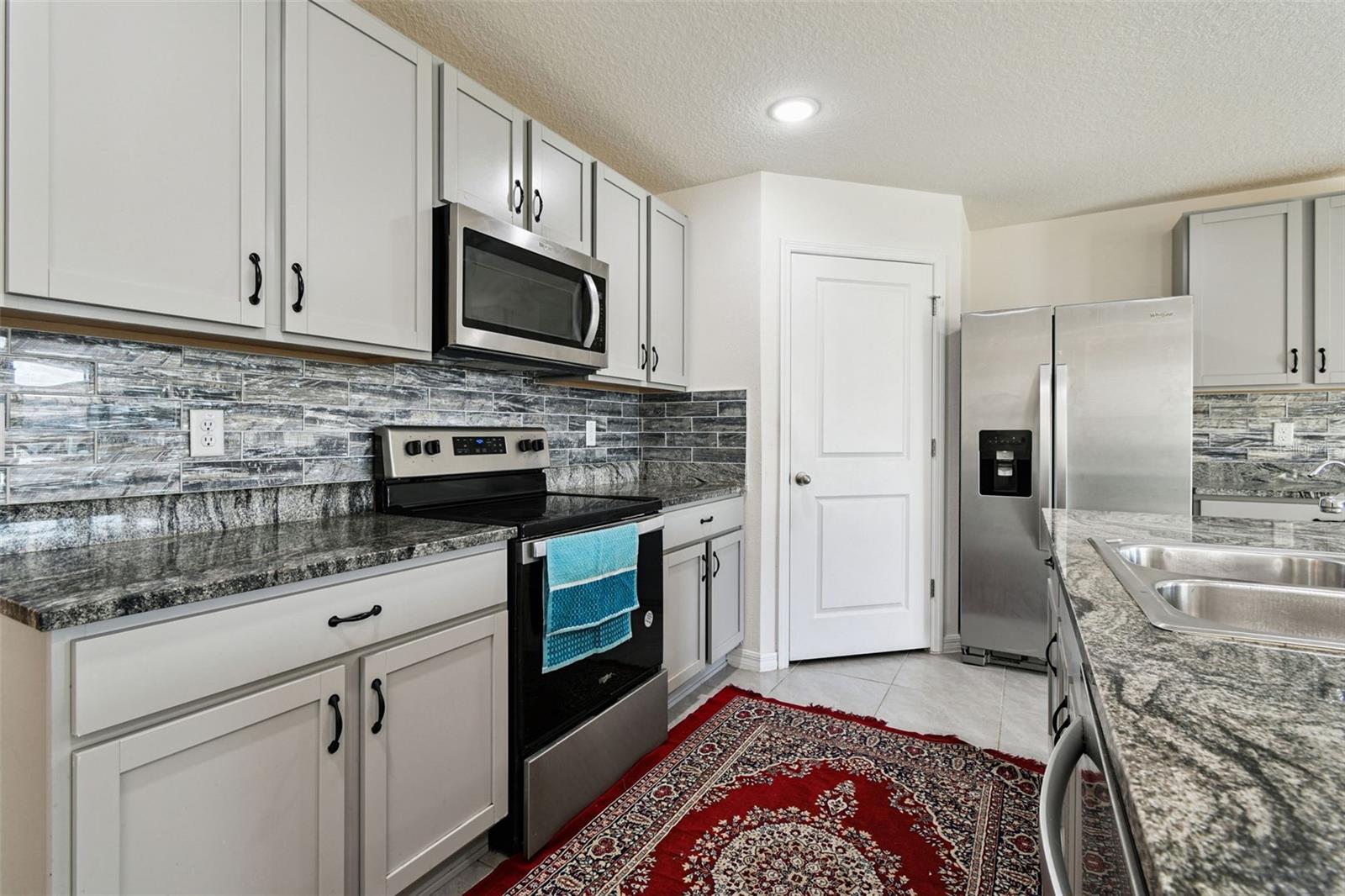 RIVER PARK - Residential