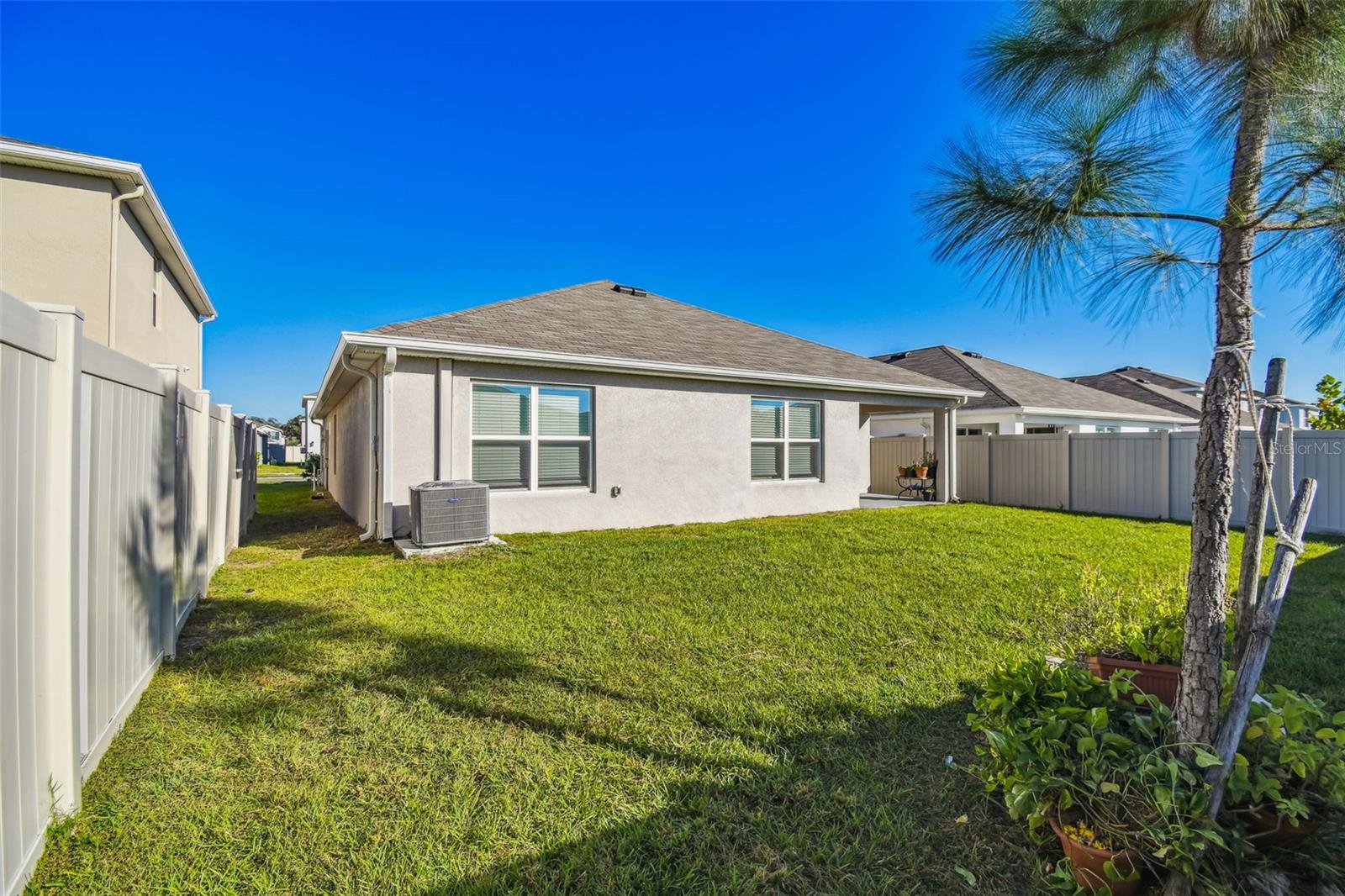 RIVER PARK - Residential