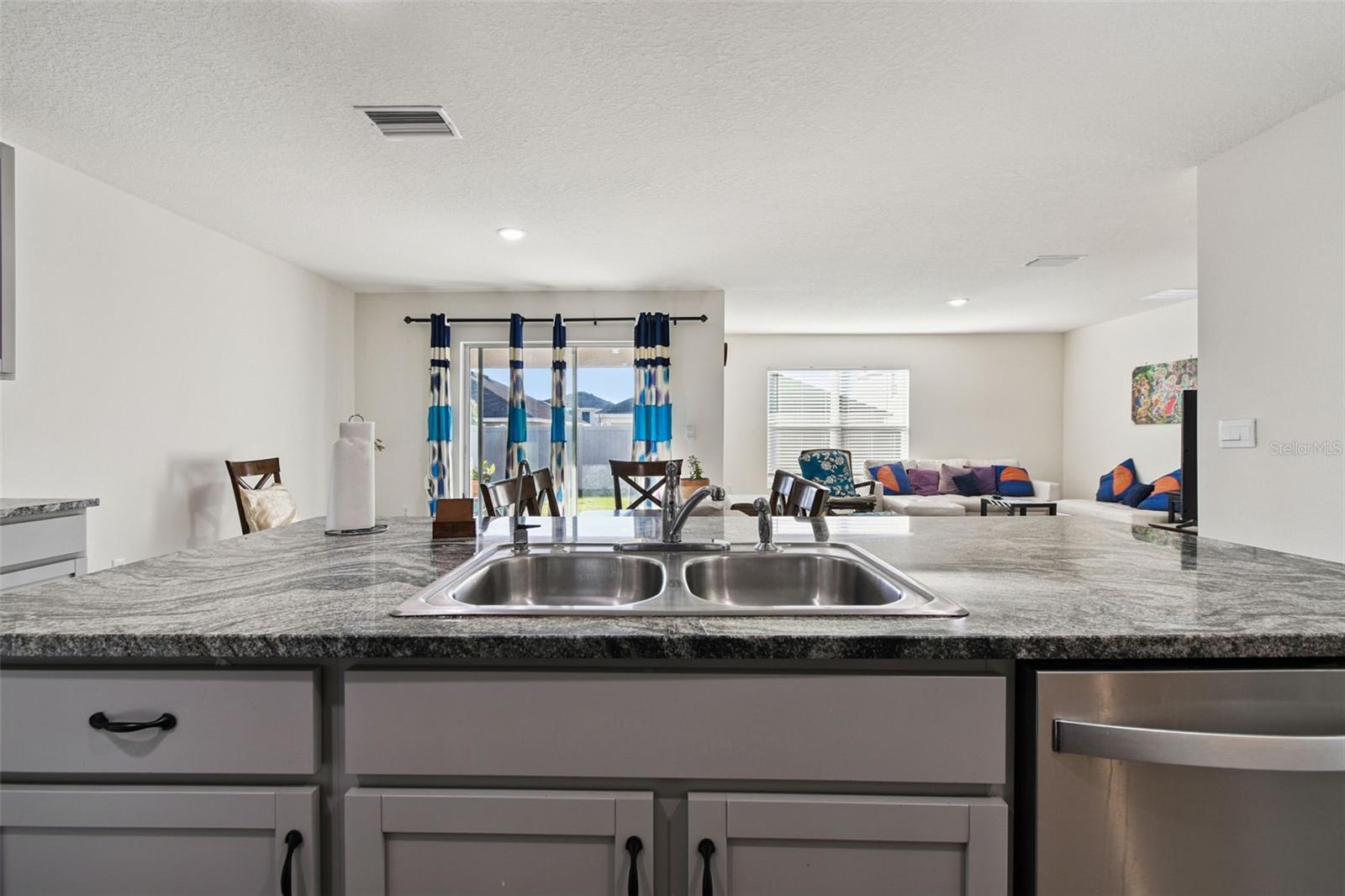 RIVER PARK - Residential