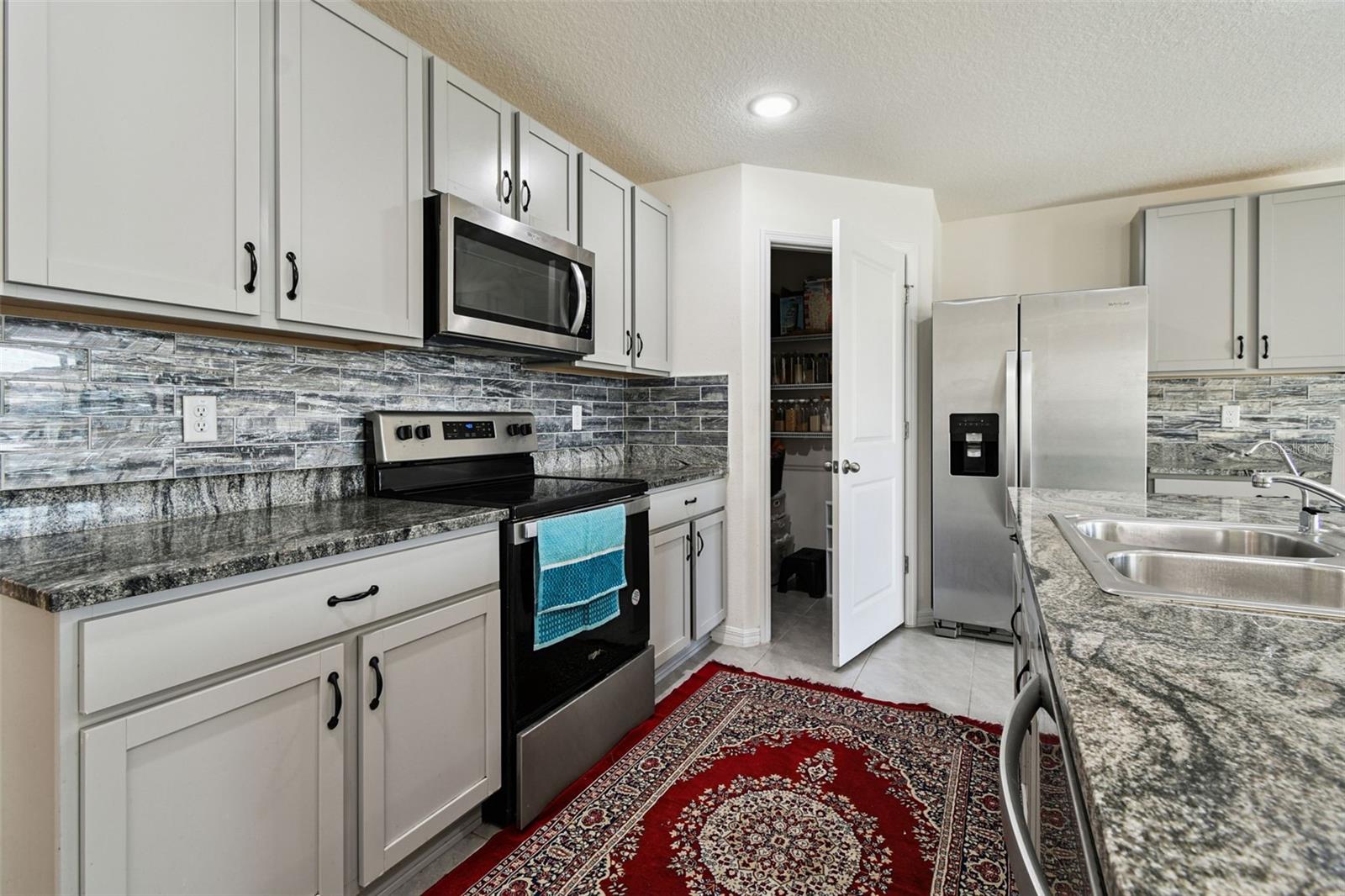 RIVER PARK - Residential