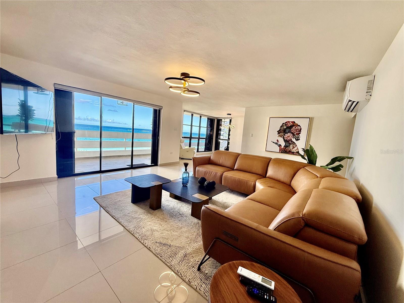 ASHFORD PLAZA - Residential Lease