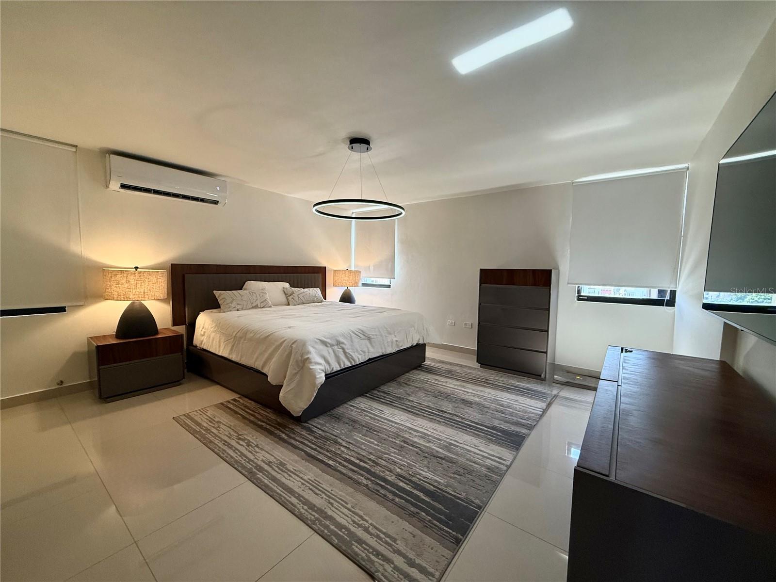 ASHFORD PLAZA - Residential Lease