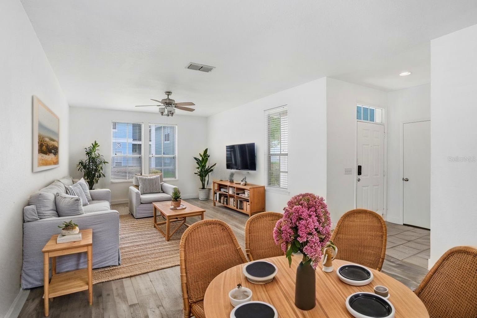 THE VILLAS AT CARROLLWOOD CONDO - Residential