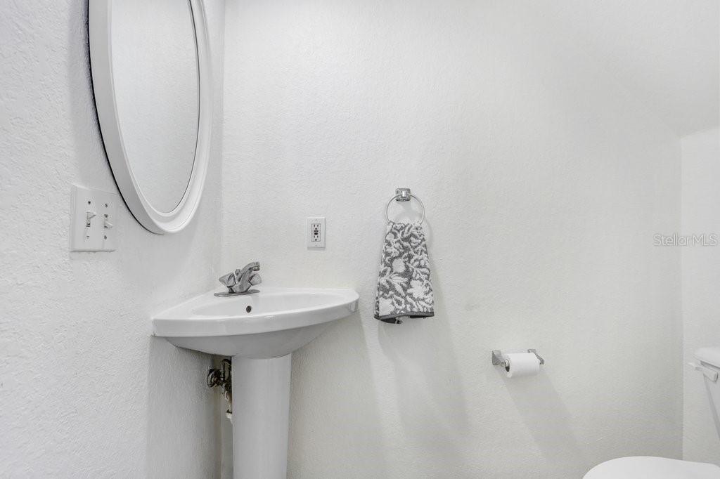 THE VILLAS AT CARROLLWOOD CONDO - Residential