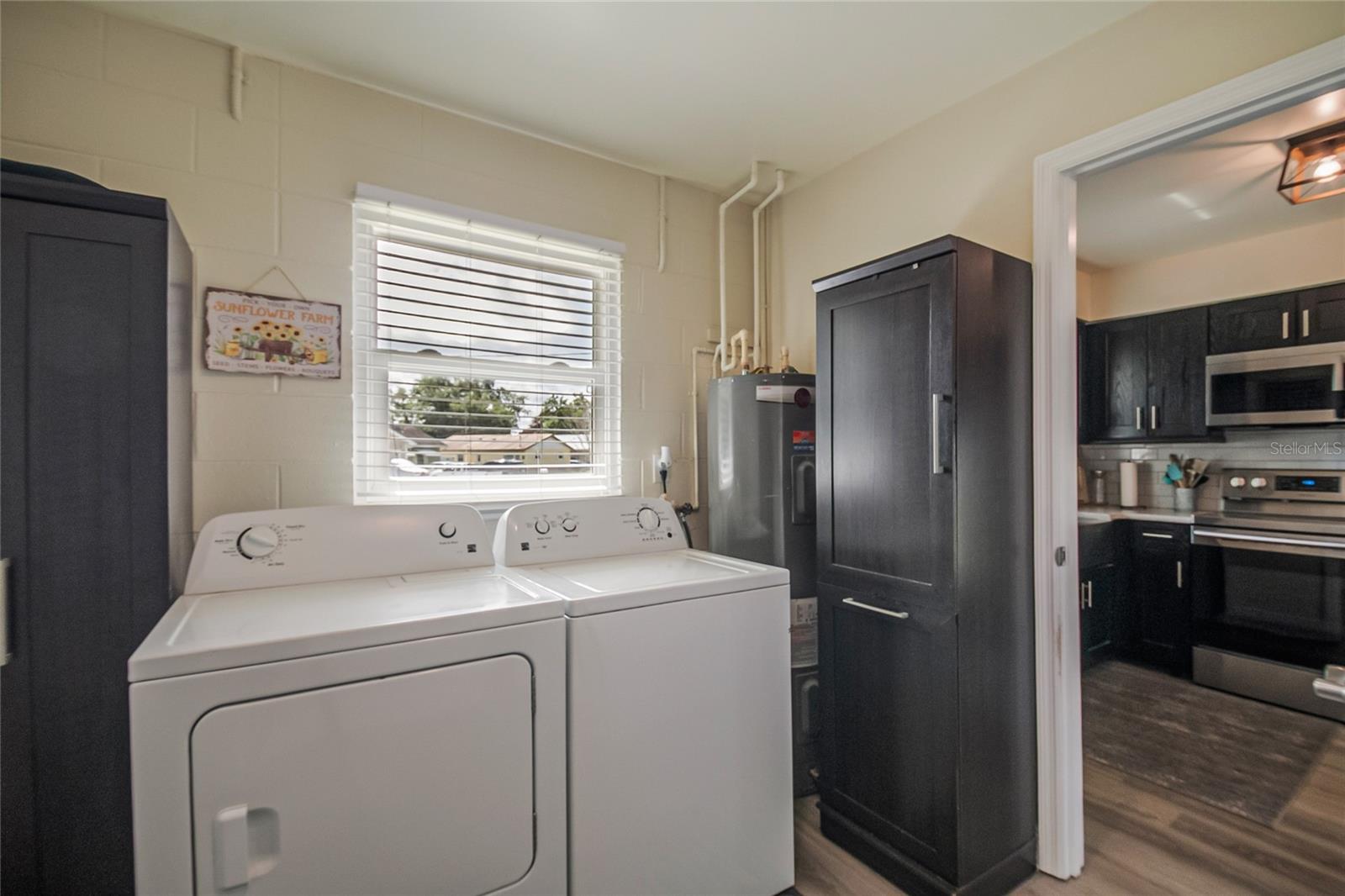 FAIRLAWN - Residential