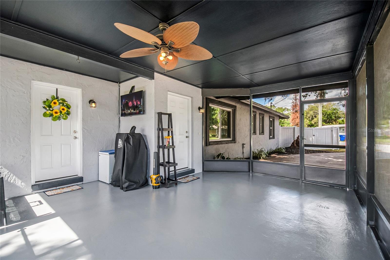 FAIRLAWN - Residential