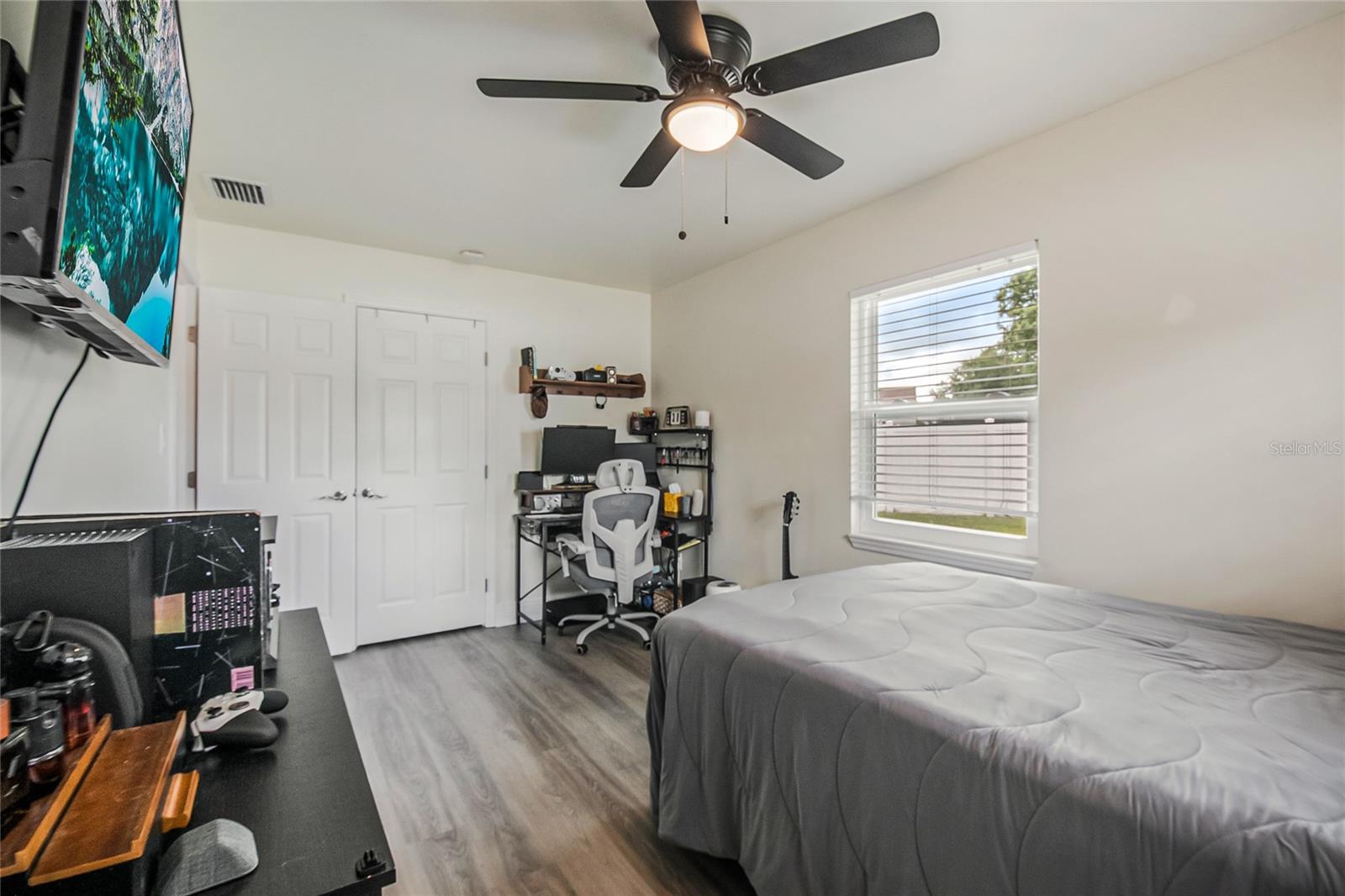 FAIRLAWN - Residential