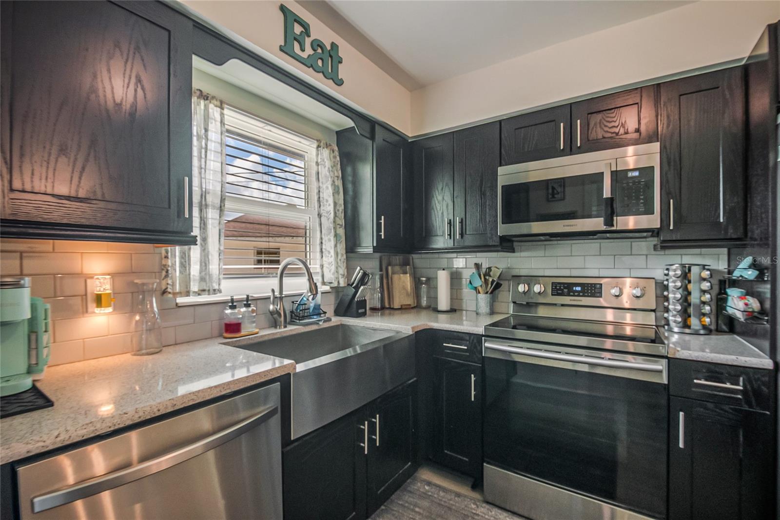 FAIRLAWN - Residential