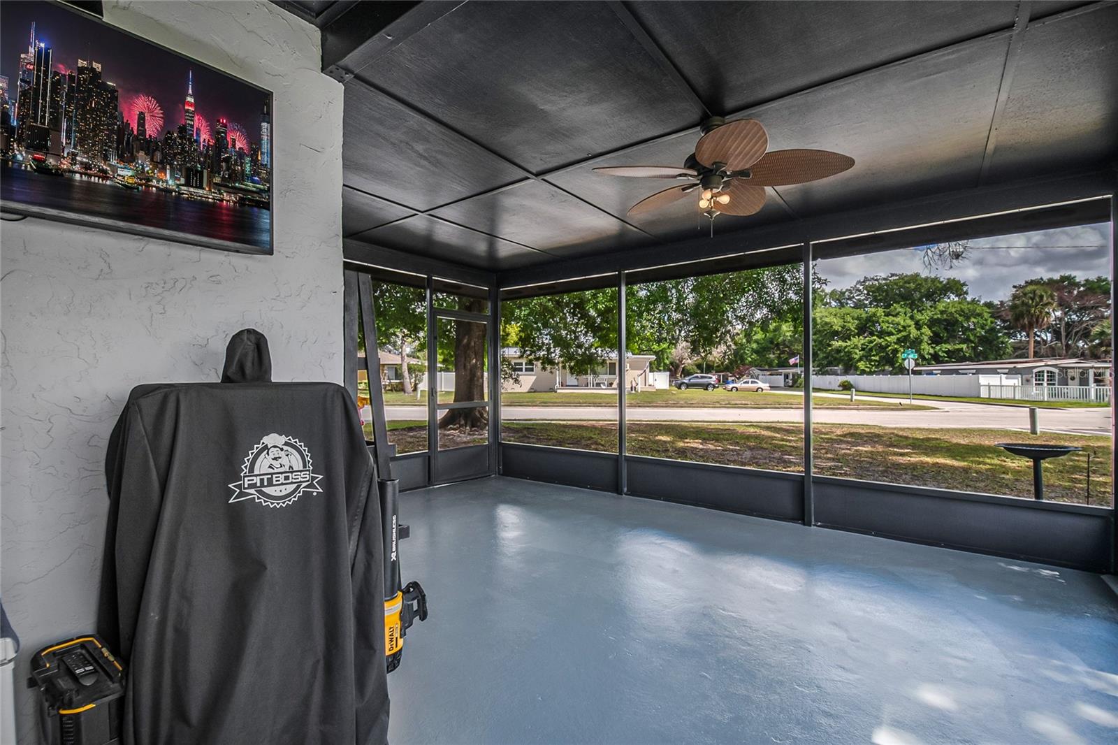 FAIRLAWN - Residential