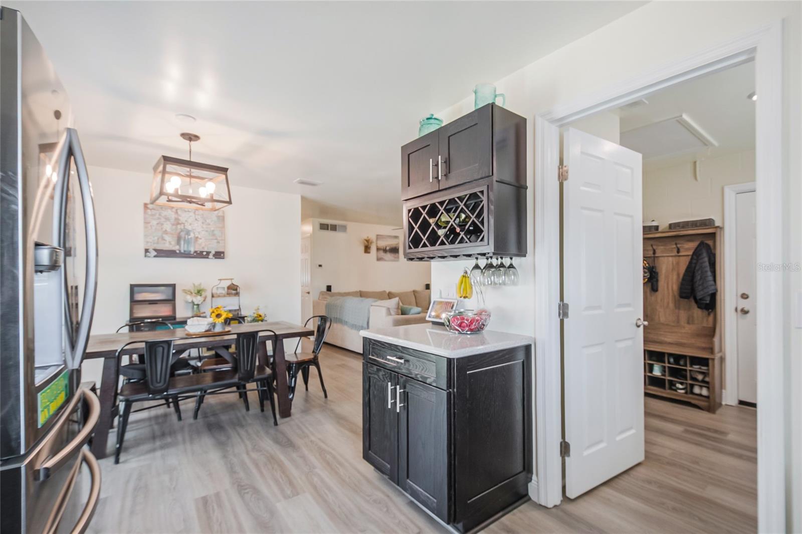 FAIRLAWN - Residential