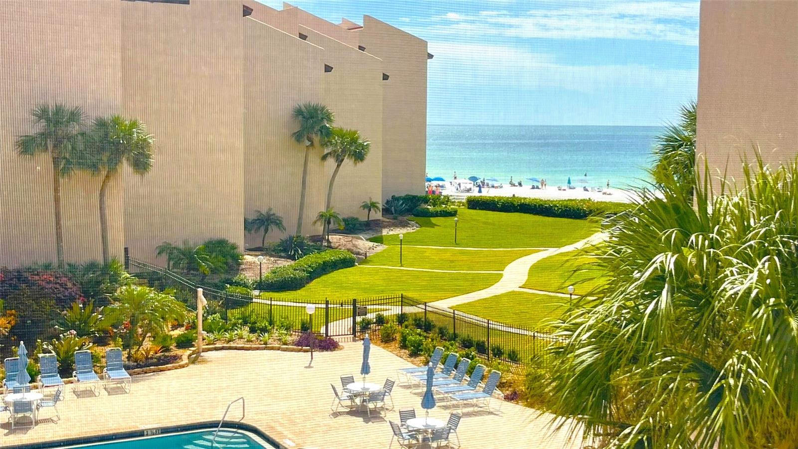 SIESTA BREAKERS - Residential