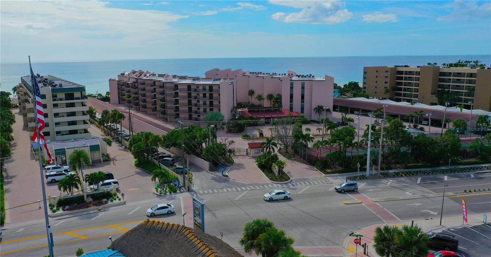 SIESTA BREAKERS - Residential