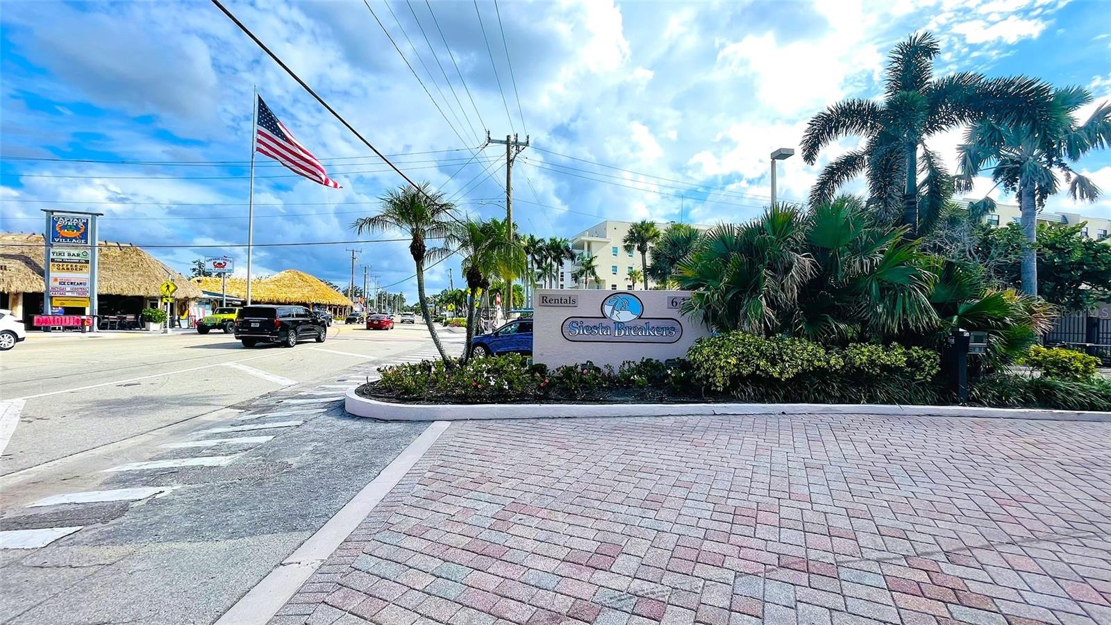 SIESTA BREAKERS - Residential