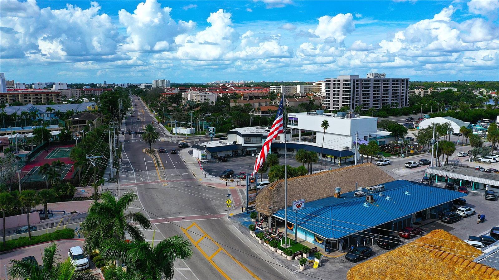 SIESTA BREAKERS - Residential