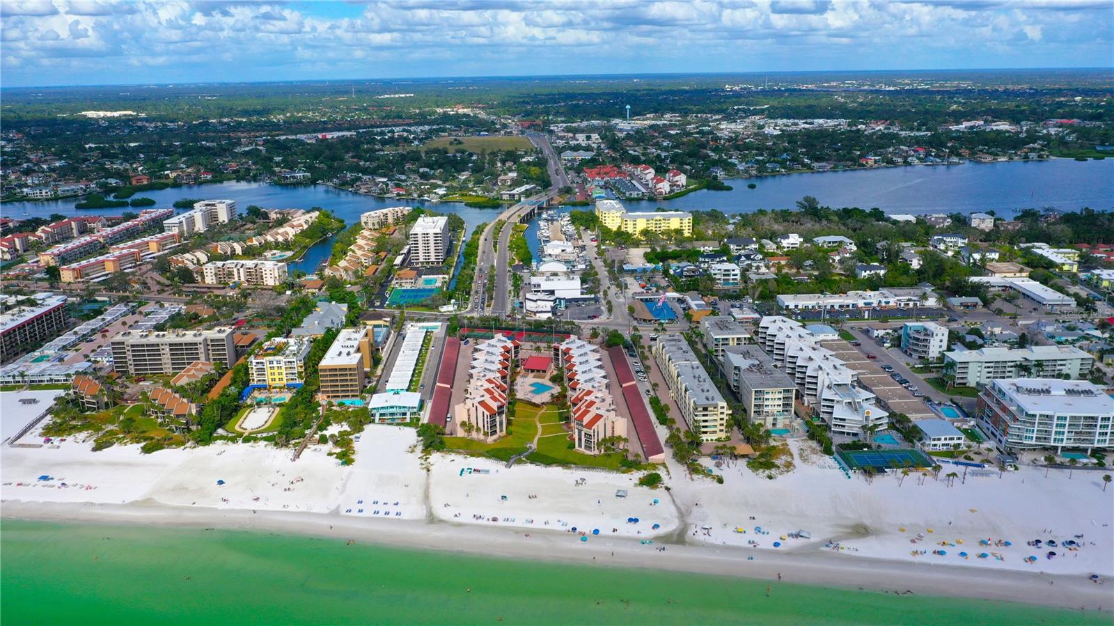 SIESTA BREAKERS - Residential