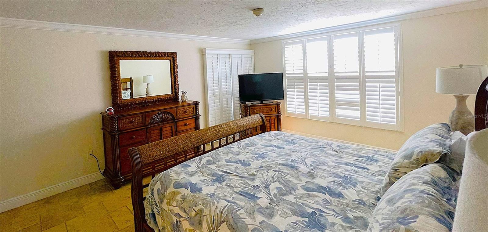 SIESTA BREAKERS - Residential