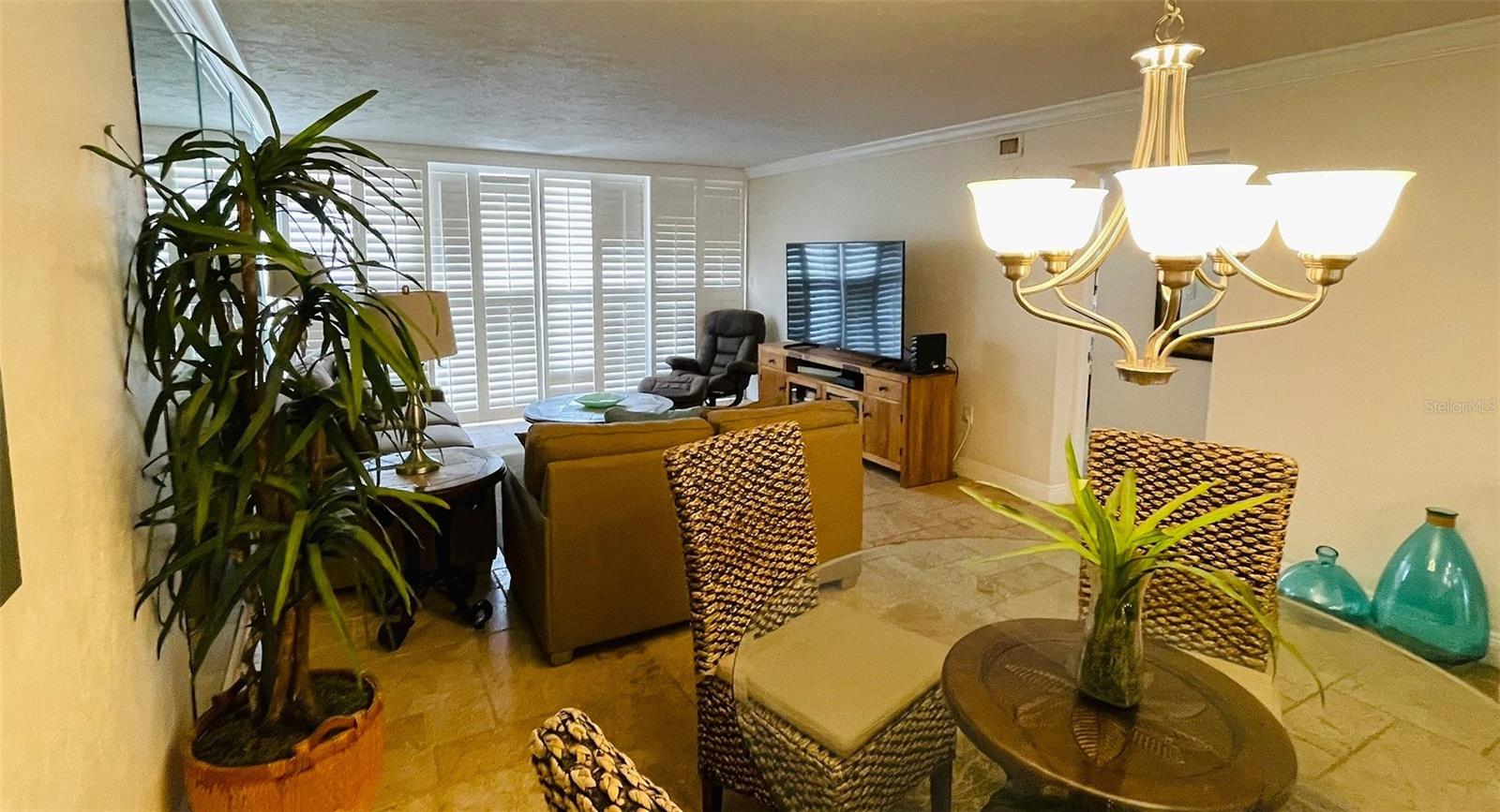 SIESTA BREAKERS - Residential