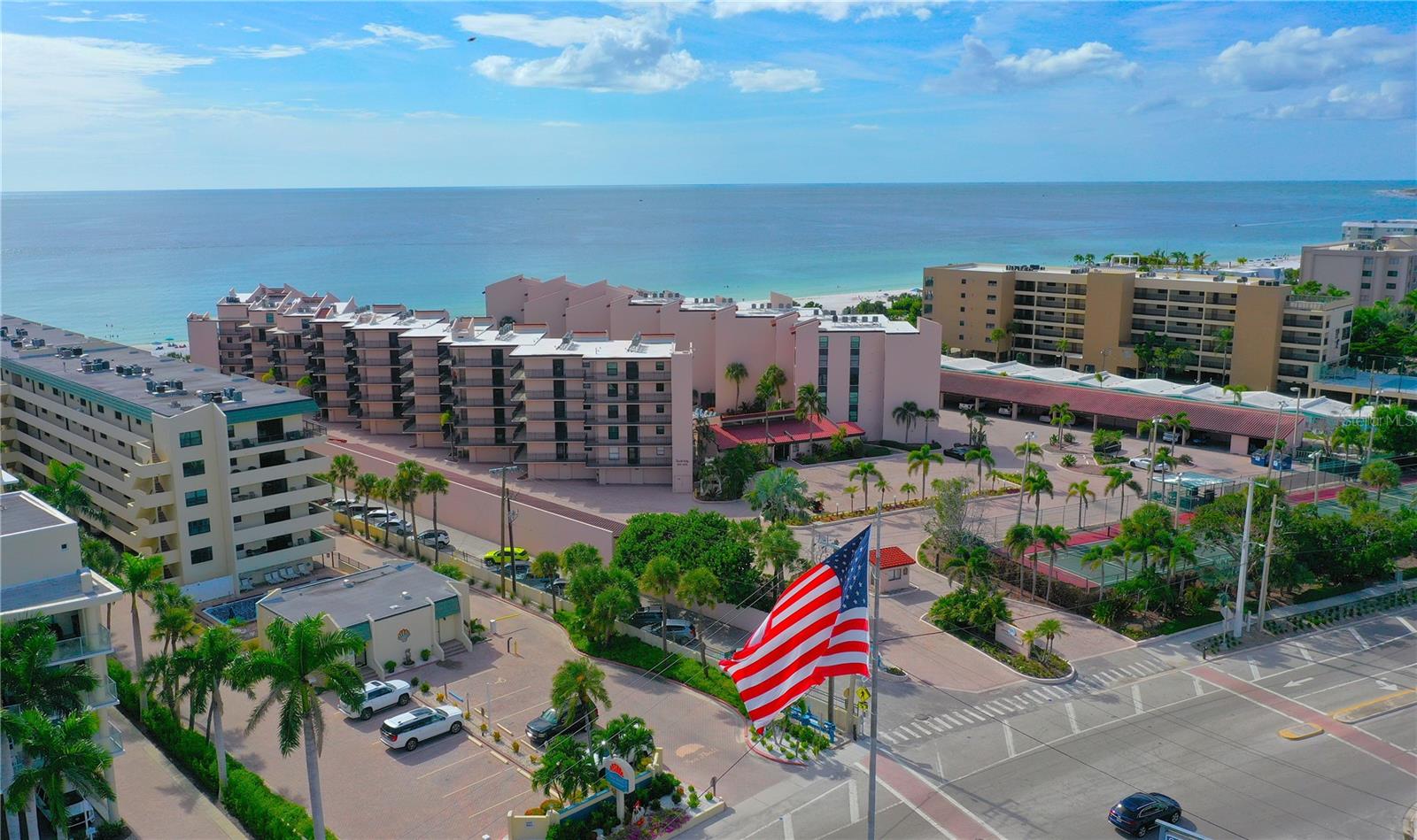 SIESTA BREAKERS - Residential