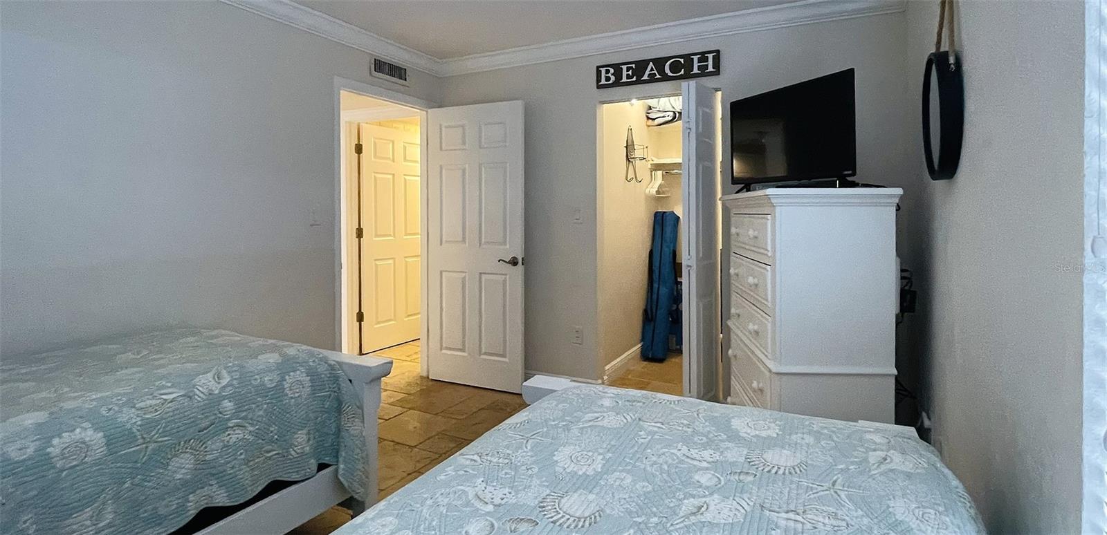 SIESTA BREAKERS - Residential
