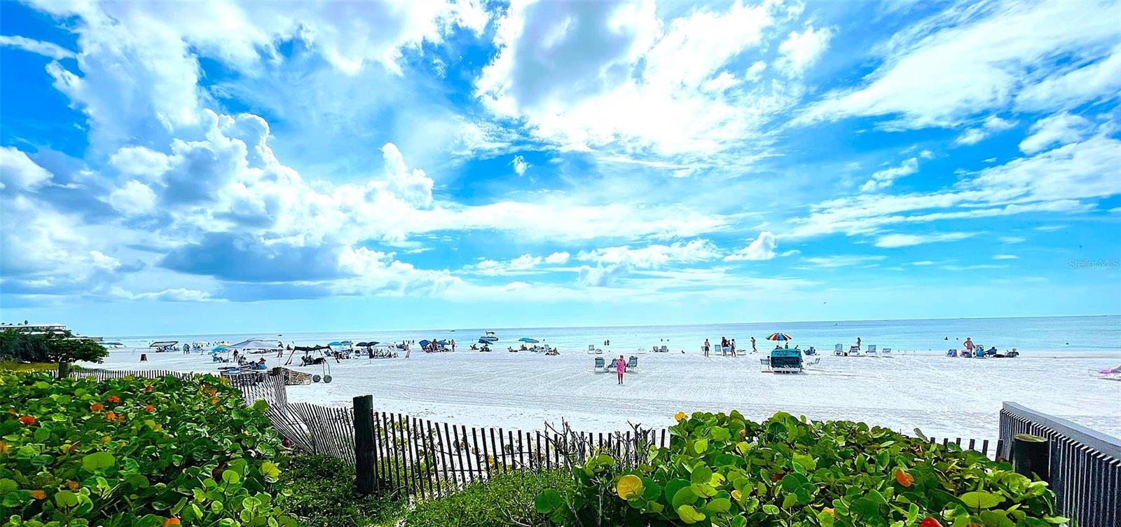 SIESTA BREAKERS - Residential