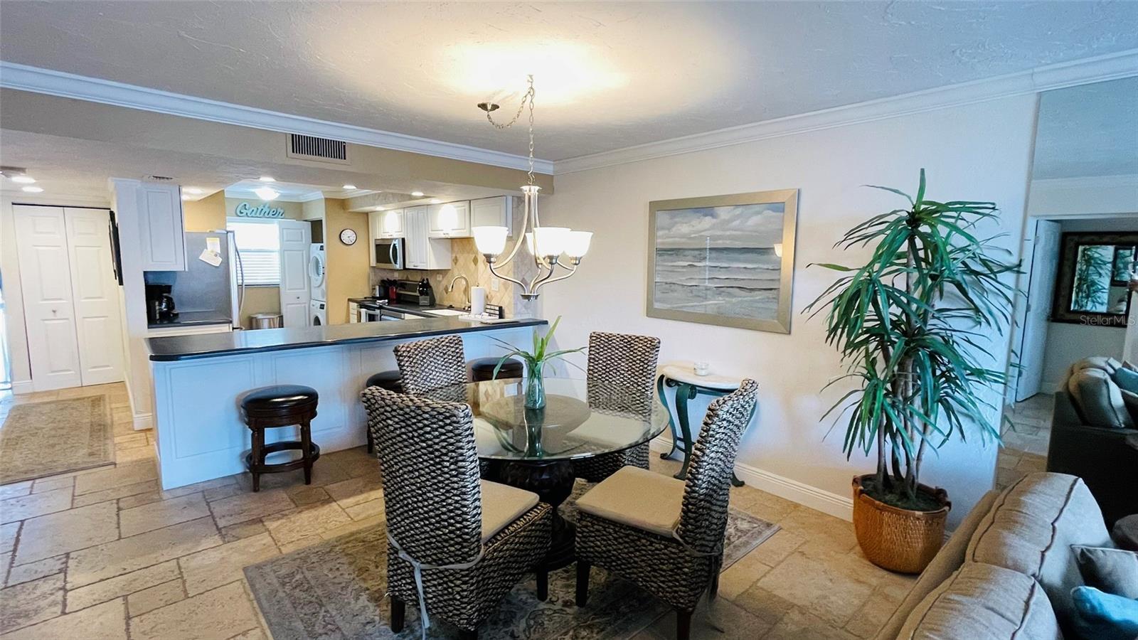 SIESTA BREAKERS - Residential